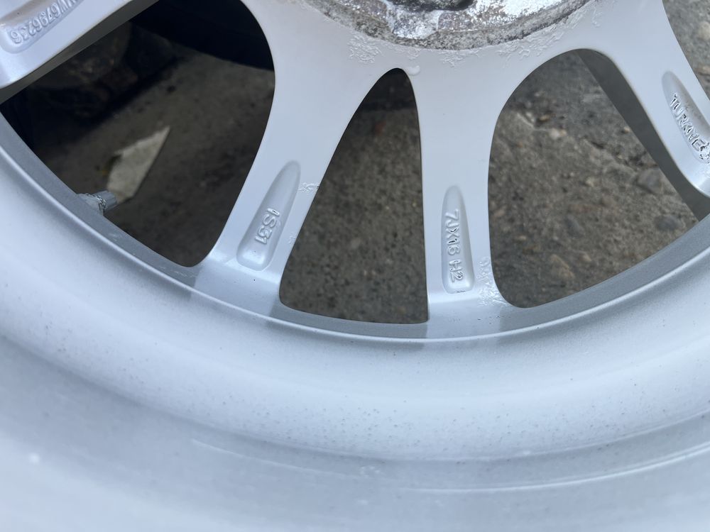 Jante aliaj bmw seria3,    cu cauciucuri m+s iarna 205.60.16