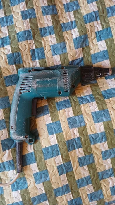 Винтоверт за гипсокартон Макита