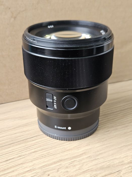 Обектив Sony FE 85mm,f/1.8