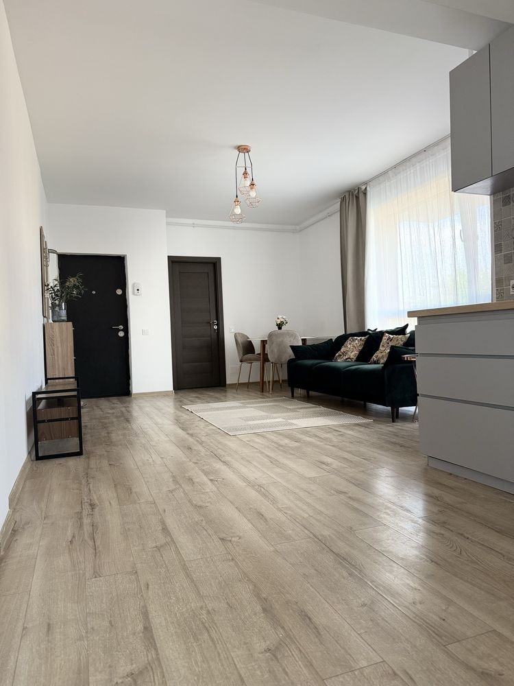 Persoana fizica vand Apartament 2 camere, strada Tineretului