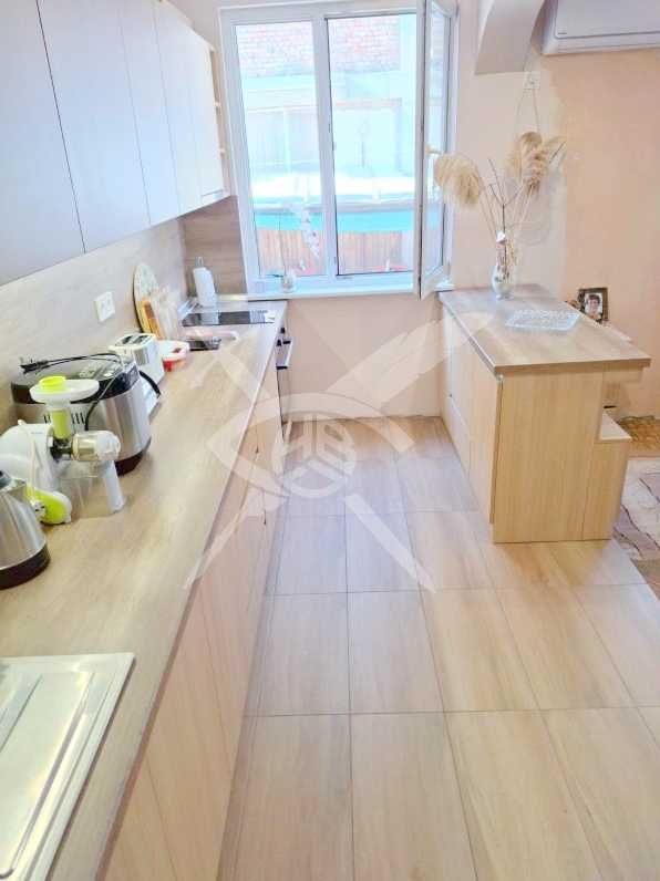 Продава се Тристаен апартамент в Поморие - 94 кв.м за 1064 €/кв.м - Снимка #1
