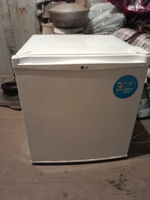 Продам холодильник