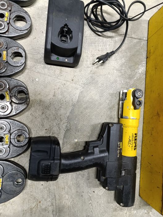 Presa sertizare rems