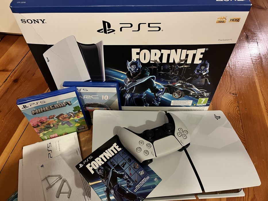 PS5 Slim Fortnite