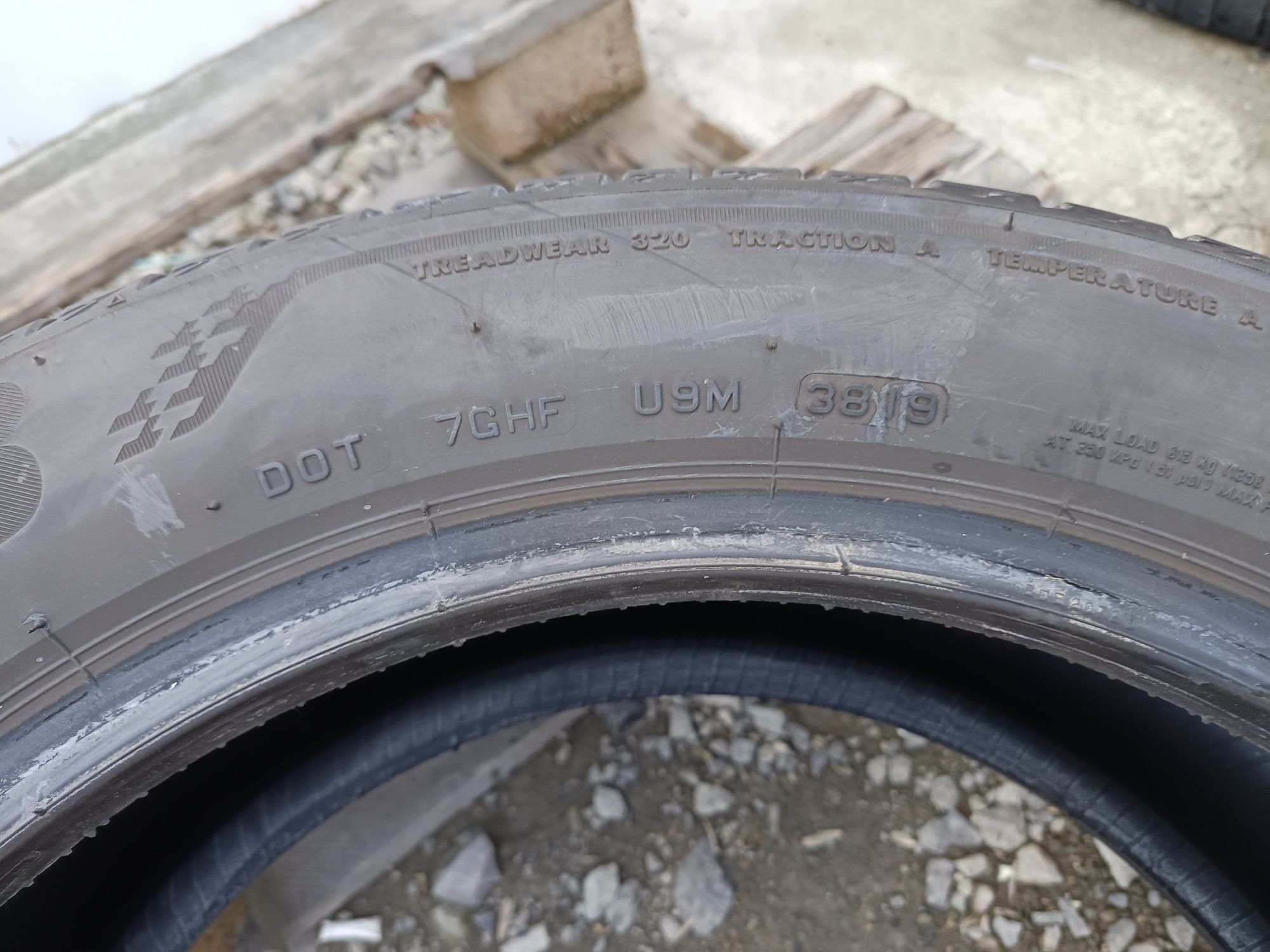205 55R 17 BRIDGESTONE Дот3819