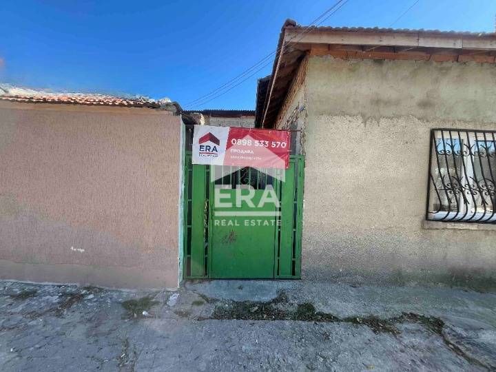 Продава се Къща в Варна, Автогара - 60 кв.м за 1617 €/кв.м - Снимка #2