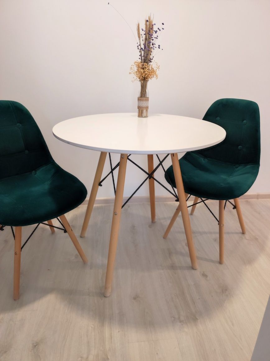 Masa rotunda alba stil scandinav  2x scaun tapițat verde picioare lemn