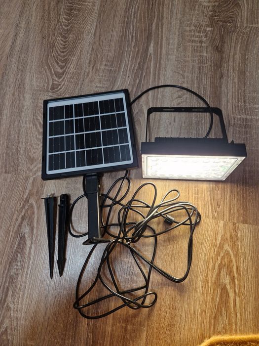 Proiector LED pentru exterior