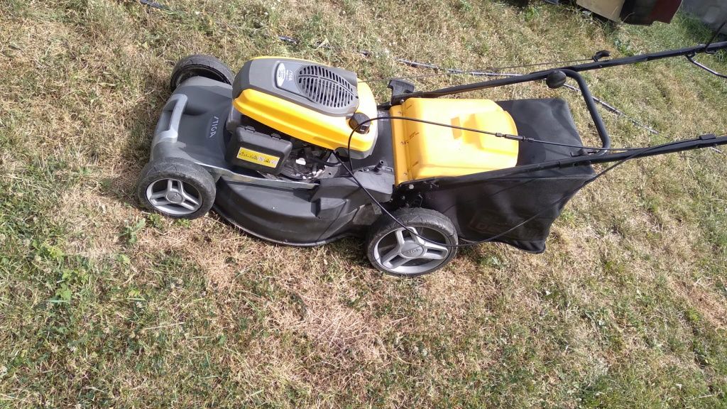 Motocoasa gazon iarba  5.5 cai motor honda