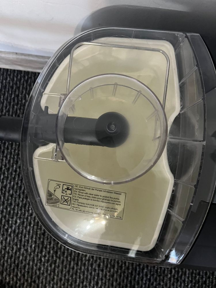 Продается абсолютно новый пылесос Karcher Puzzi 10/1