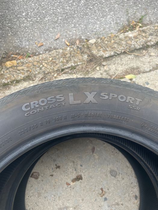 235 55 19 Continental Зимни гуми 4 бр.