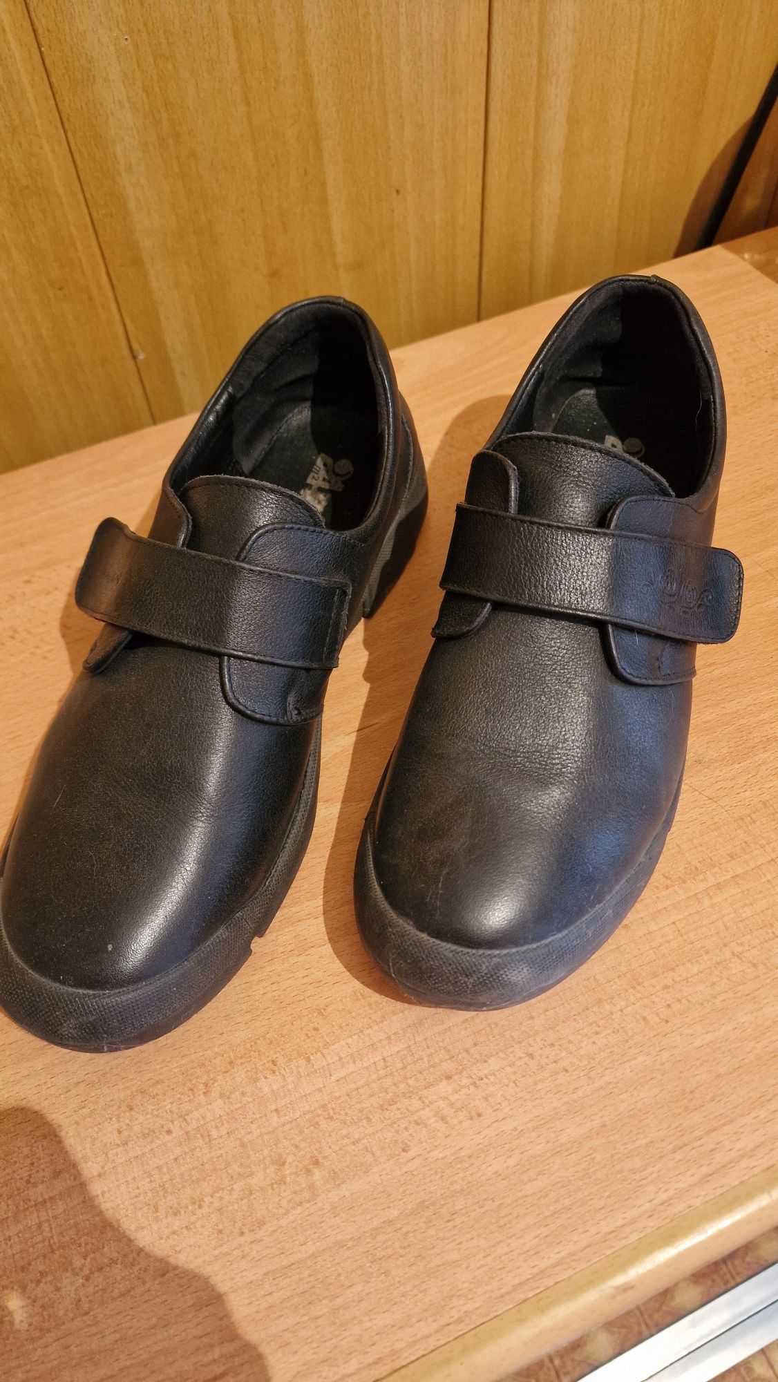 Продам женскую обувь, р-р 39