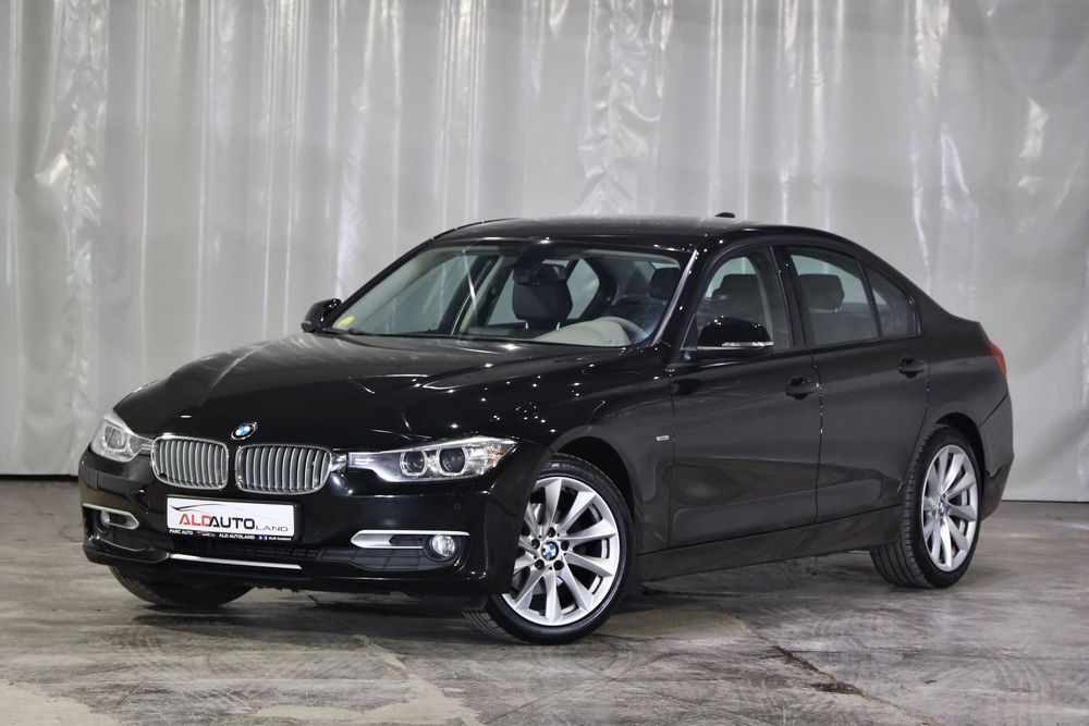 BMW Seria 3 Automat * Clima * Incalzire scaune * Navi * Carlig * Xenon