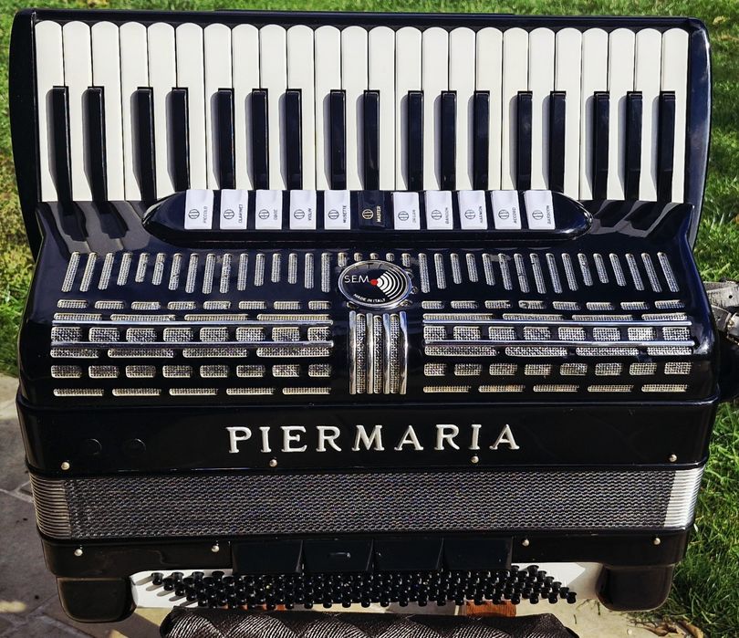 Acordeon italian Piermaria 120 basi
