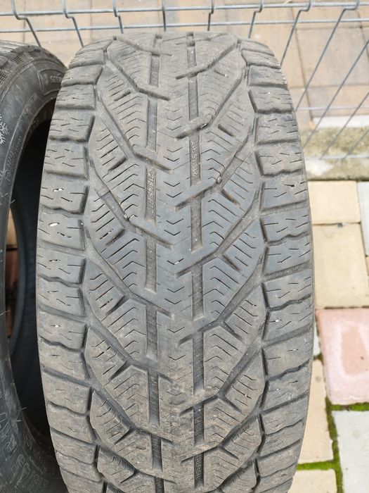 Vând 4 cauciucuri de iarnă SEBRING SNOW 215/45 R17