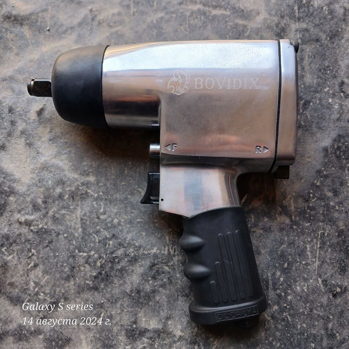 СРОЧНО! Продам пневмат. гайковерт новый