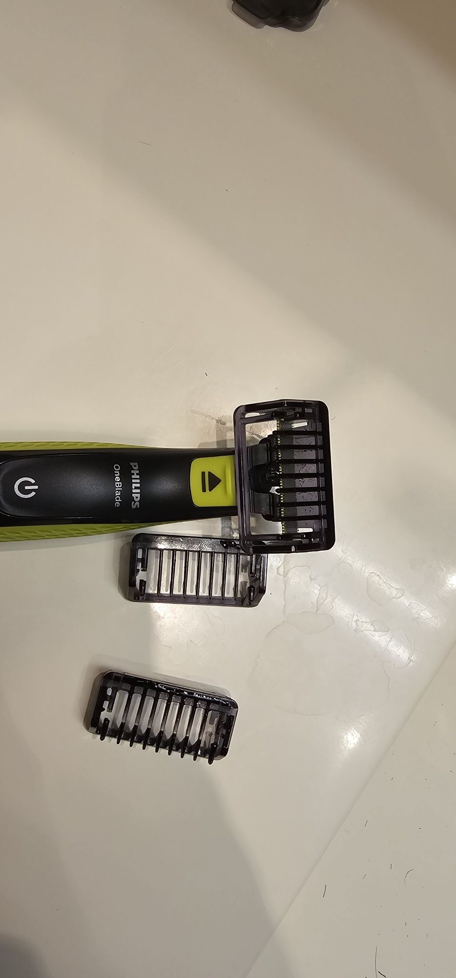 Машинка за подстригване/ тример за бръснене Филипс.  Philips one blade