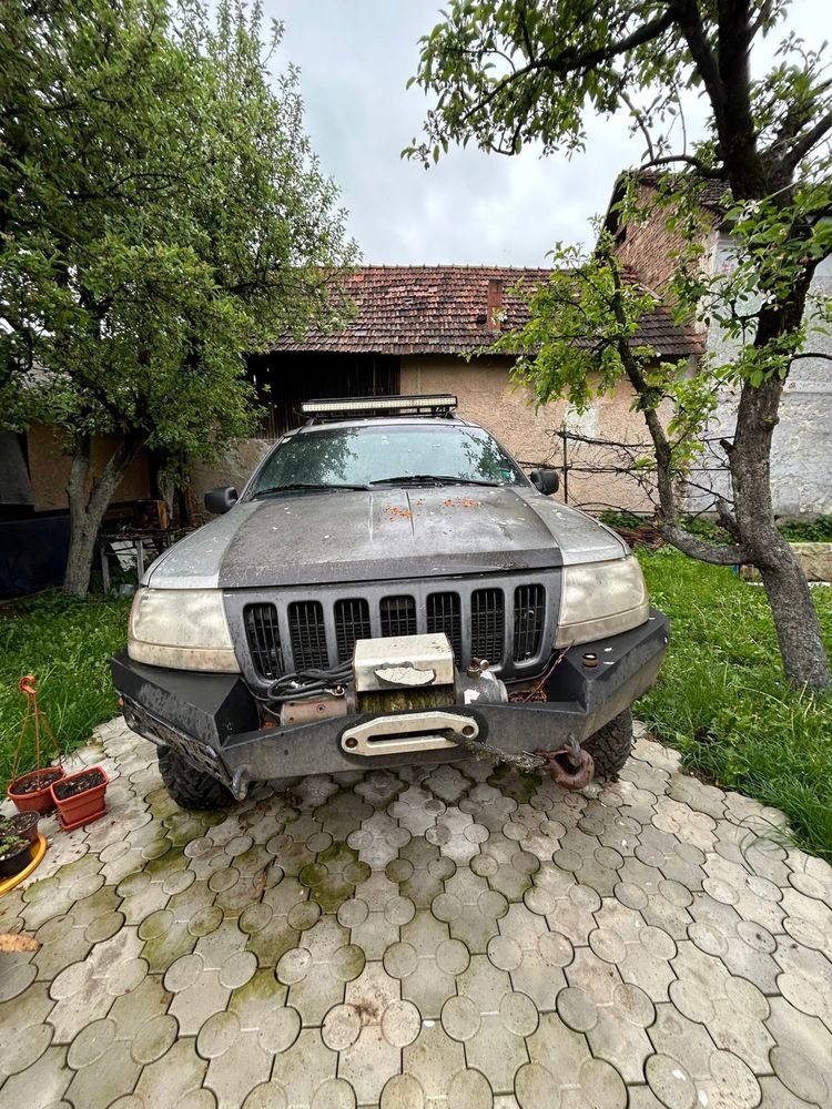 Se vinde Grand cherokee