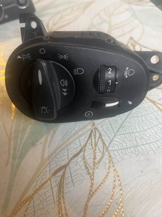 Блоу управлением света Форд Фокус.