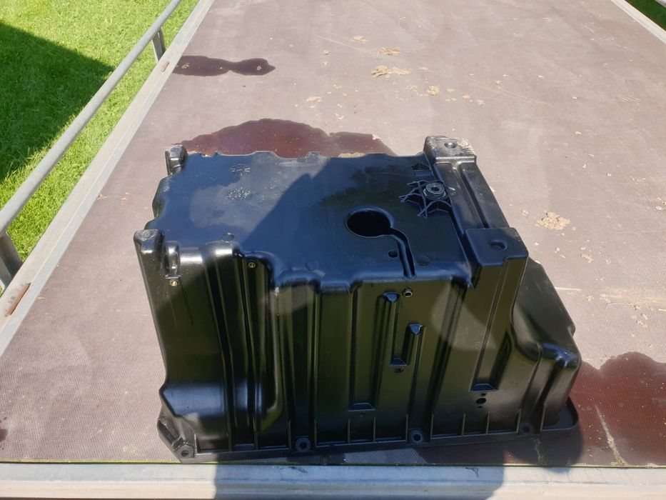 Baie de ulei mercedes actros mp2