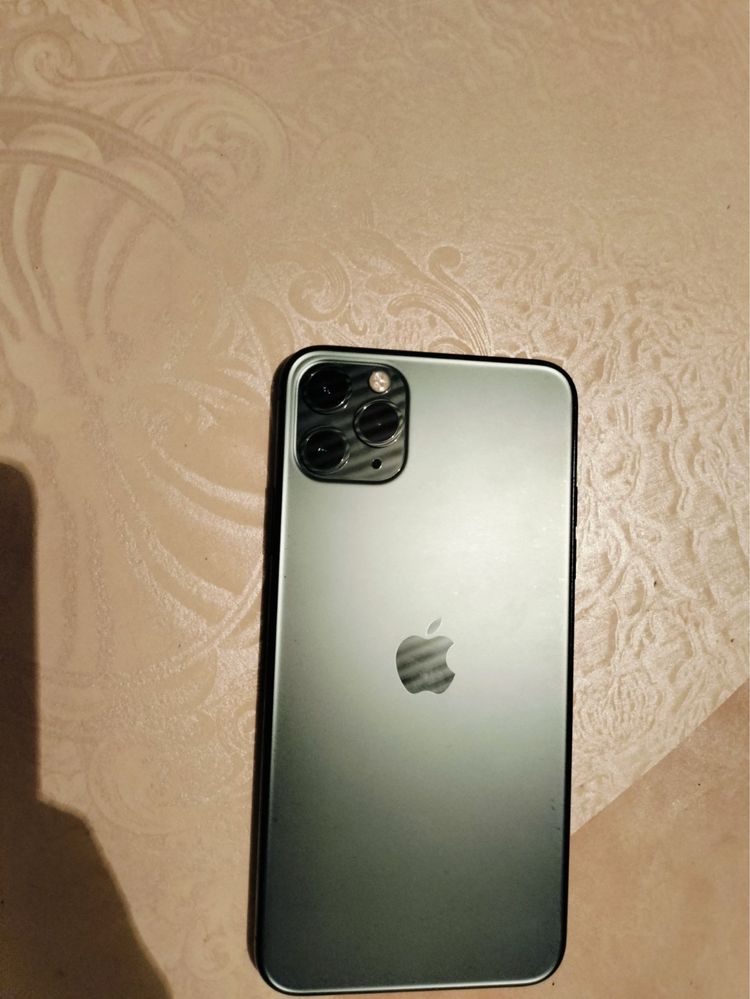 iPhone 11pro max 256 гб LL/A