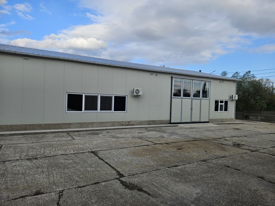 Inchiriez hala 240 mp zona Radu Negru cu toate utilitatile + curte int