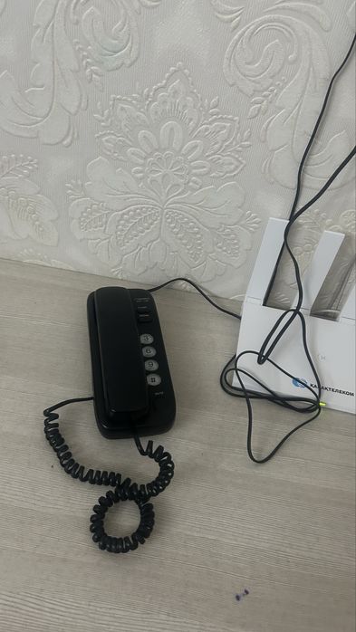 Продам домашний телефон