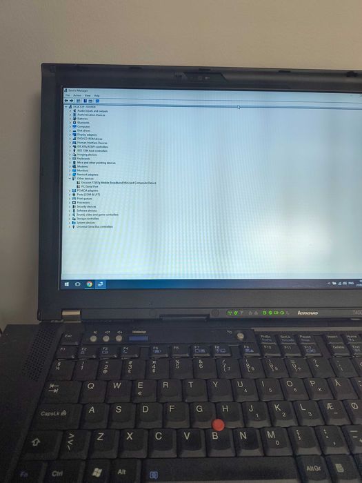 Vând lenovo T400