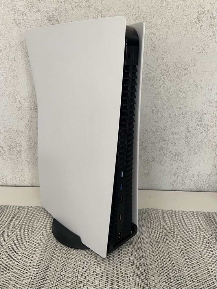 Конзола PS5 Disc Edition 1TB