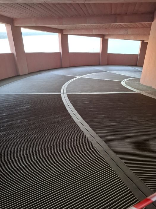 Beton elicopterizat și amprentat