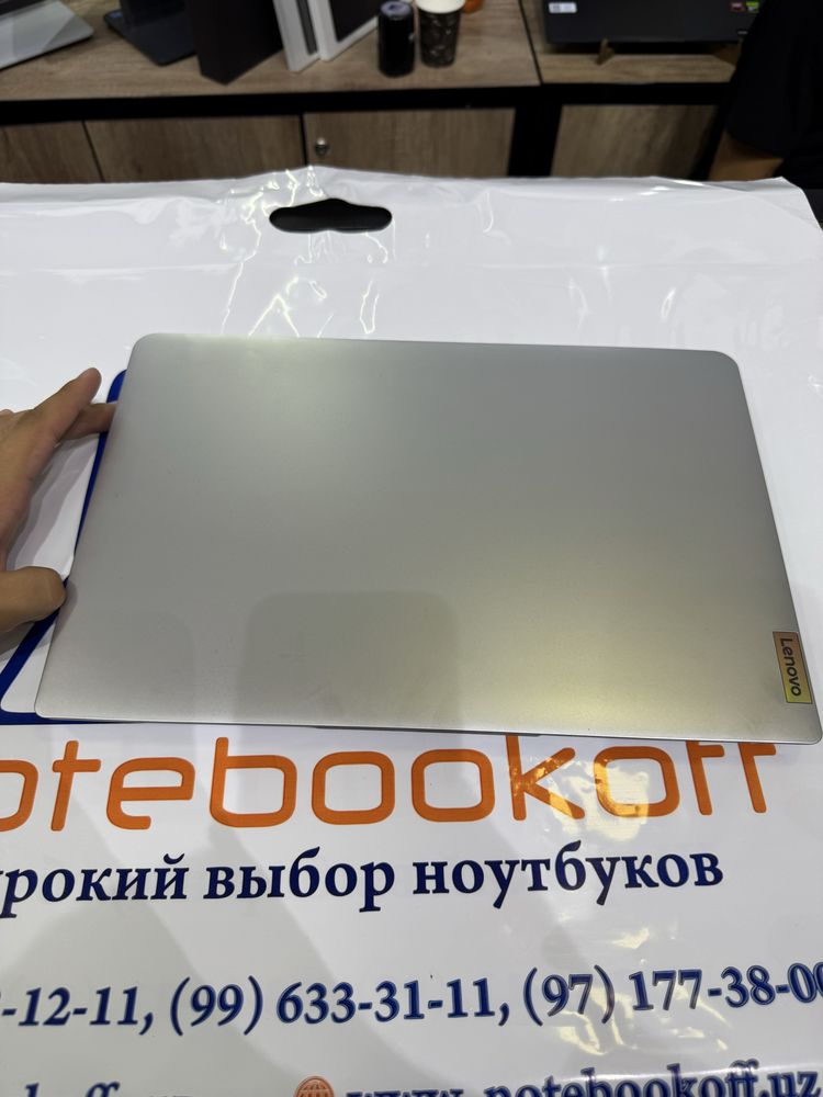 Lenovo IdeaPad 1 14IAU7 14.0" FHD IPS i3 1215U DDR4 8GB SSD 256GB  B\U