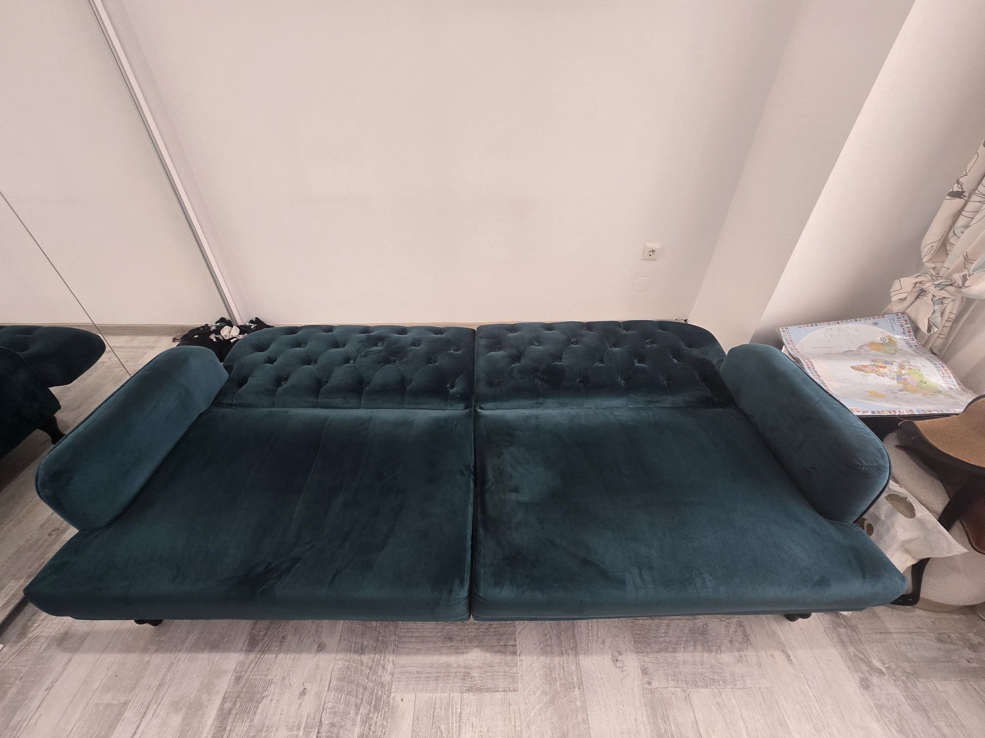 Vand canapea extensibila 3 locuri - catifea verde turcoaz- 200/ 120 cm