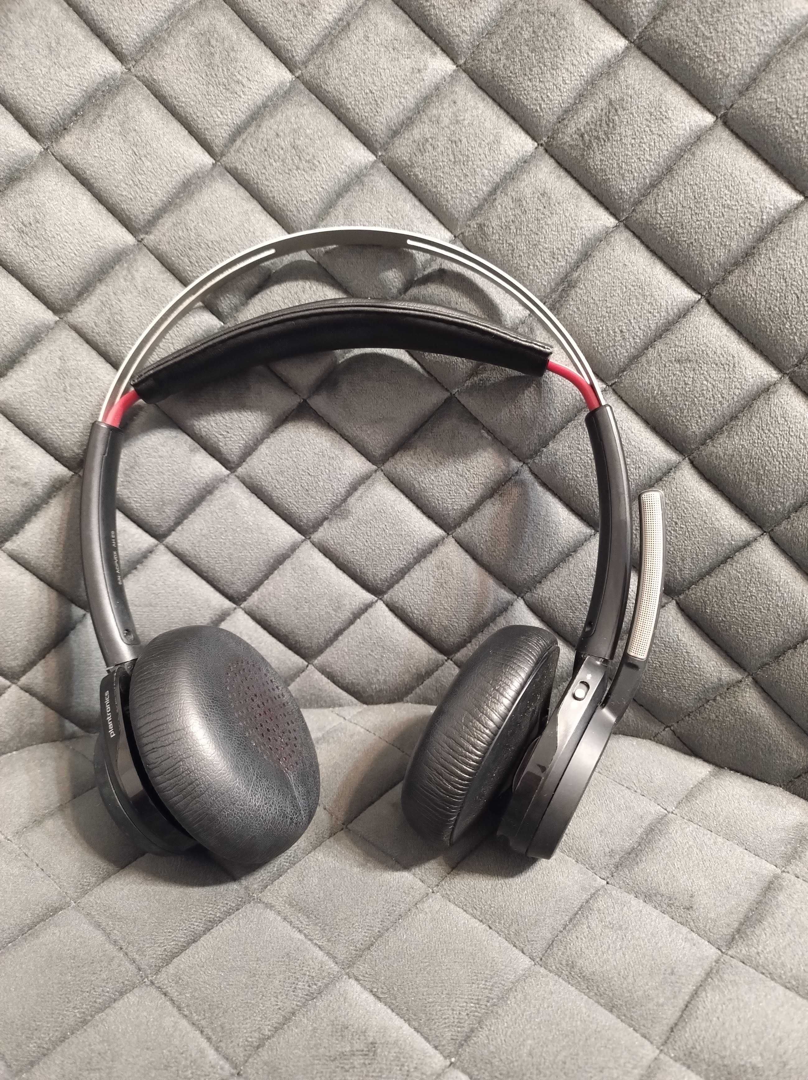 Casti bluetooth Plantronics Voyager Focus UC, B825,