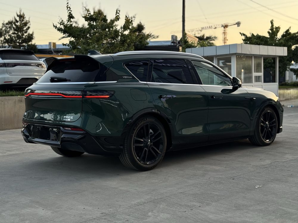 Voyah free Apollo tech 210KM Hybrid 4RWD 2ta mator Full 1 yil kafolat