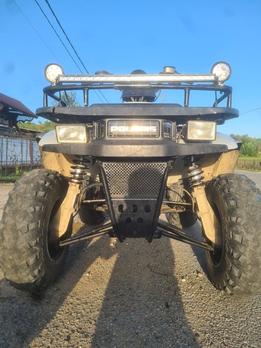 Vând atv polaris magnum 330