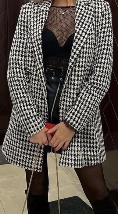 Черен топ Bershka