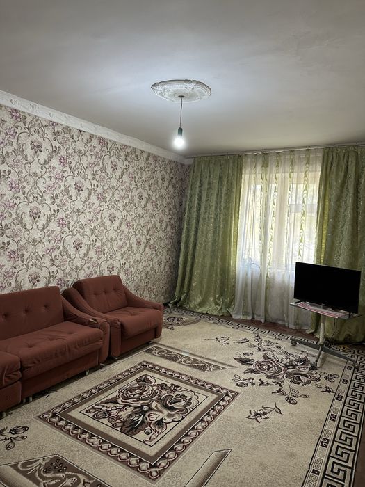 Сдаётся квартира чирчик троинс фискультурный инстетут 1/3/5/ цена 200у