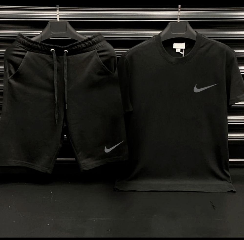 Чисто нов мъжки спортен комплект Nike – тениска + шорти