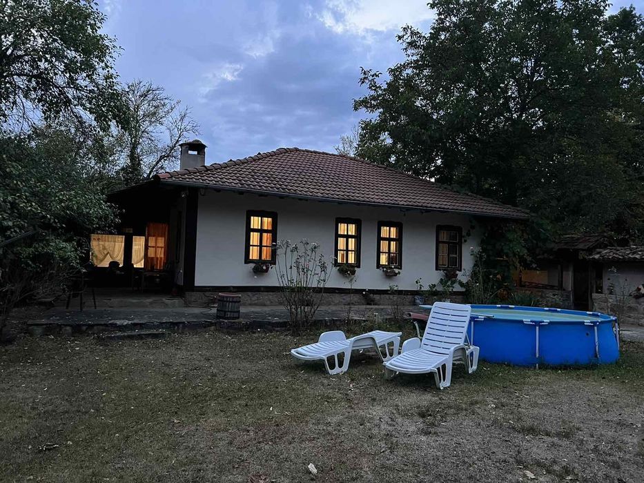 Къща за гост Гнездото на Соколите в гр Елена с. Велковци