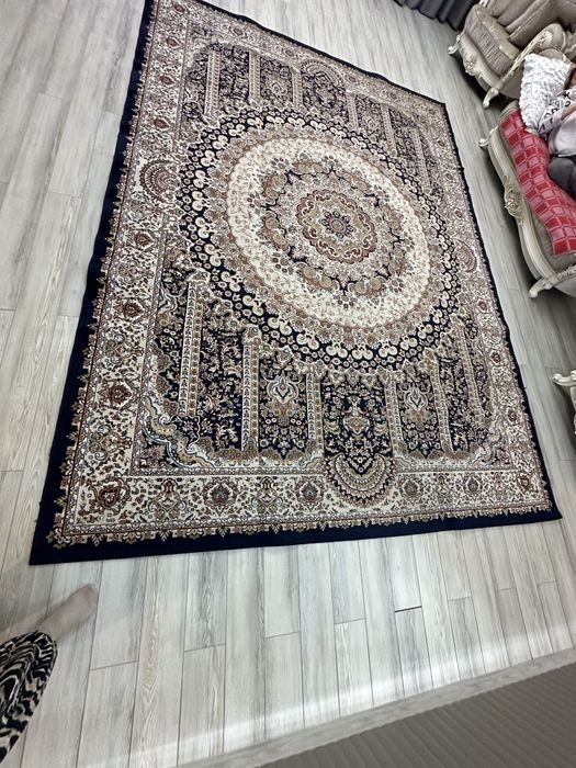 Ковер 4,5 м на 3 м