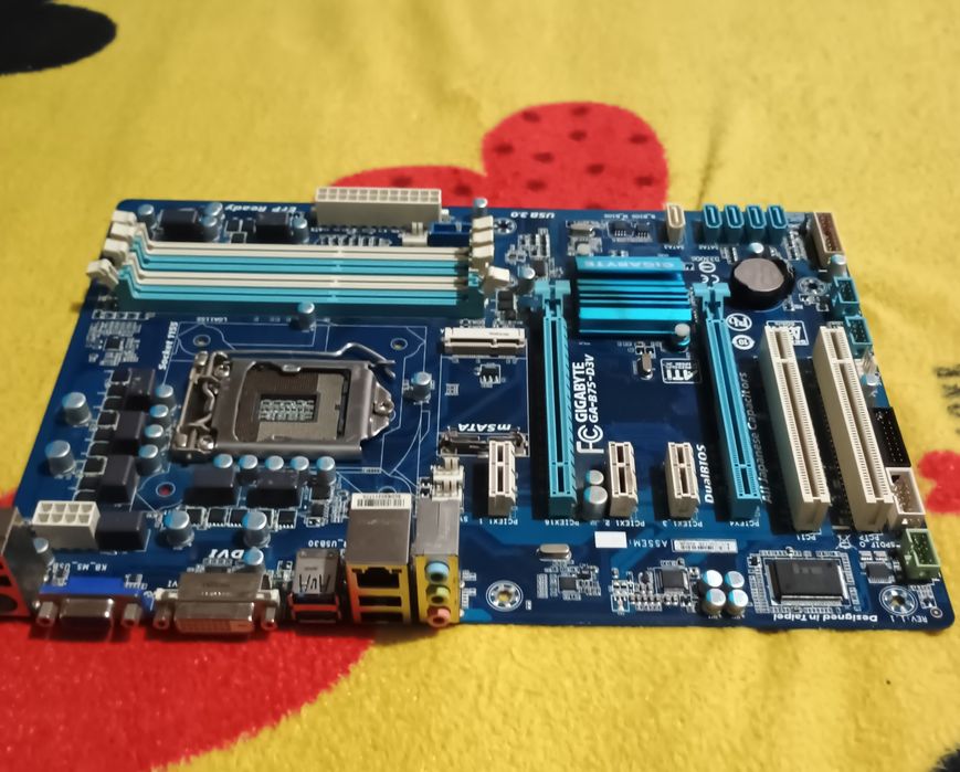 Placă de bază Gigabyte