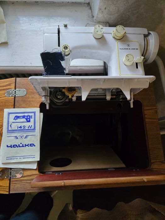 Продам Швейную машинку