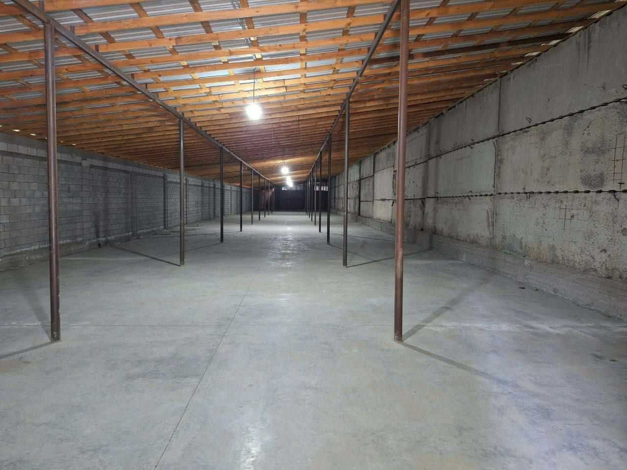 Продаётся 6 400 м². склад.