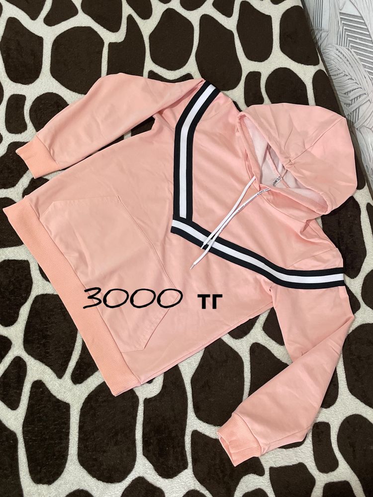 Продам одежду от  1000 до 3000