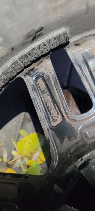 Jante Audi R17 Originale + Cauciucuri Iarnă M+S (98H) | Bonus Incluse!