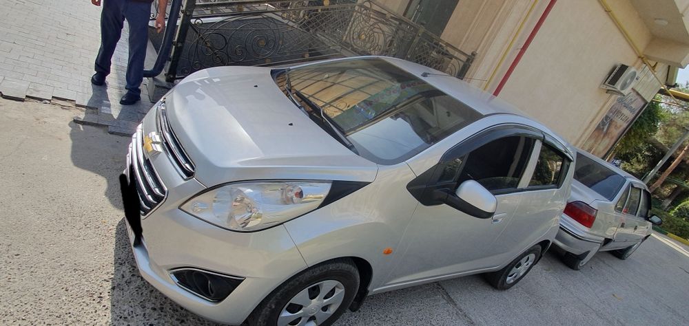 Chevrolet spark sotiladi
