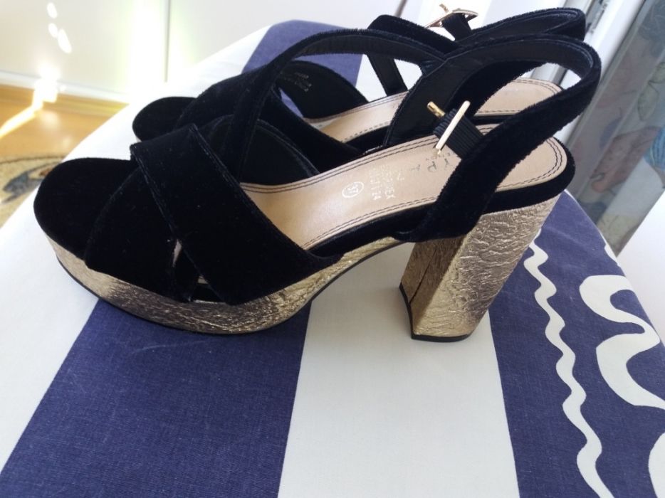 Sandale Marypaz din catifea neagra