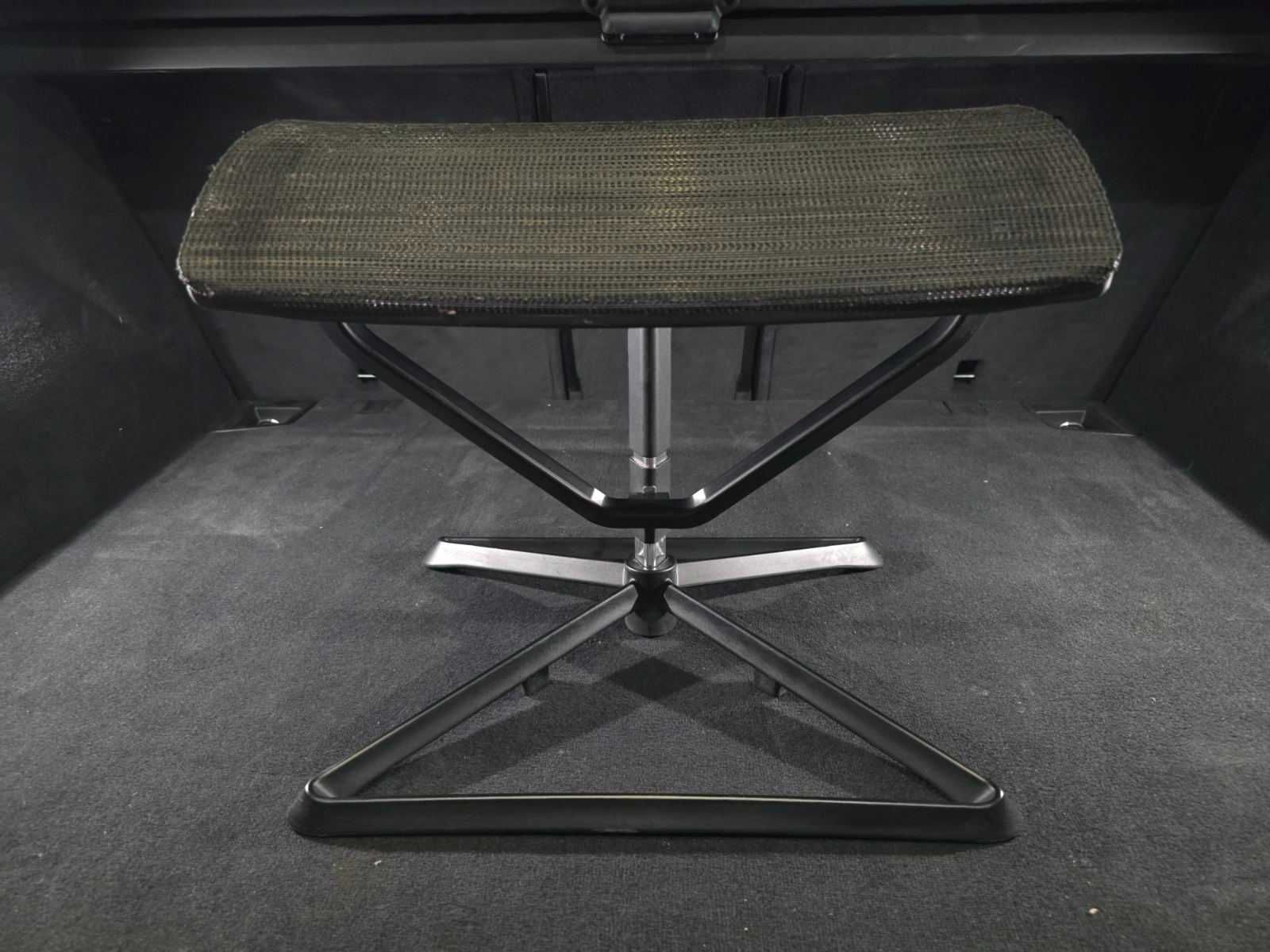 Столче / опора за крака Ergohuman OTTOMAN