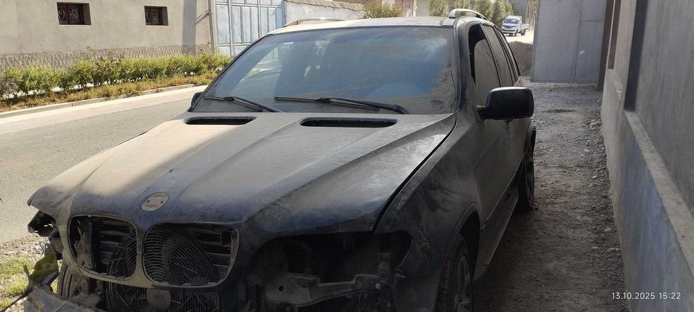 Продаю bmw x5 2000