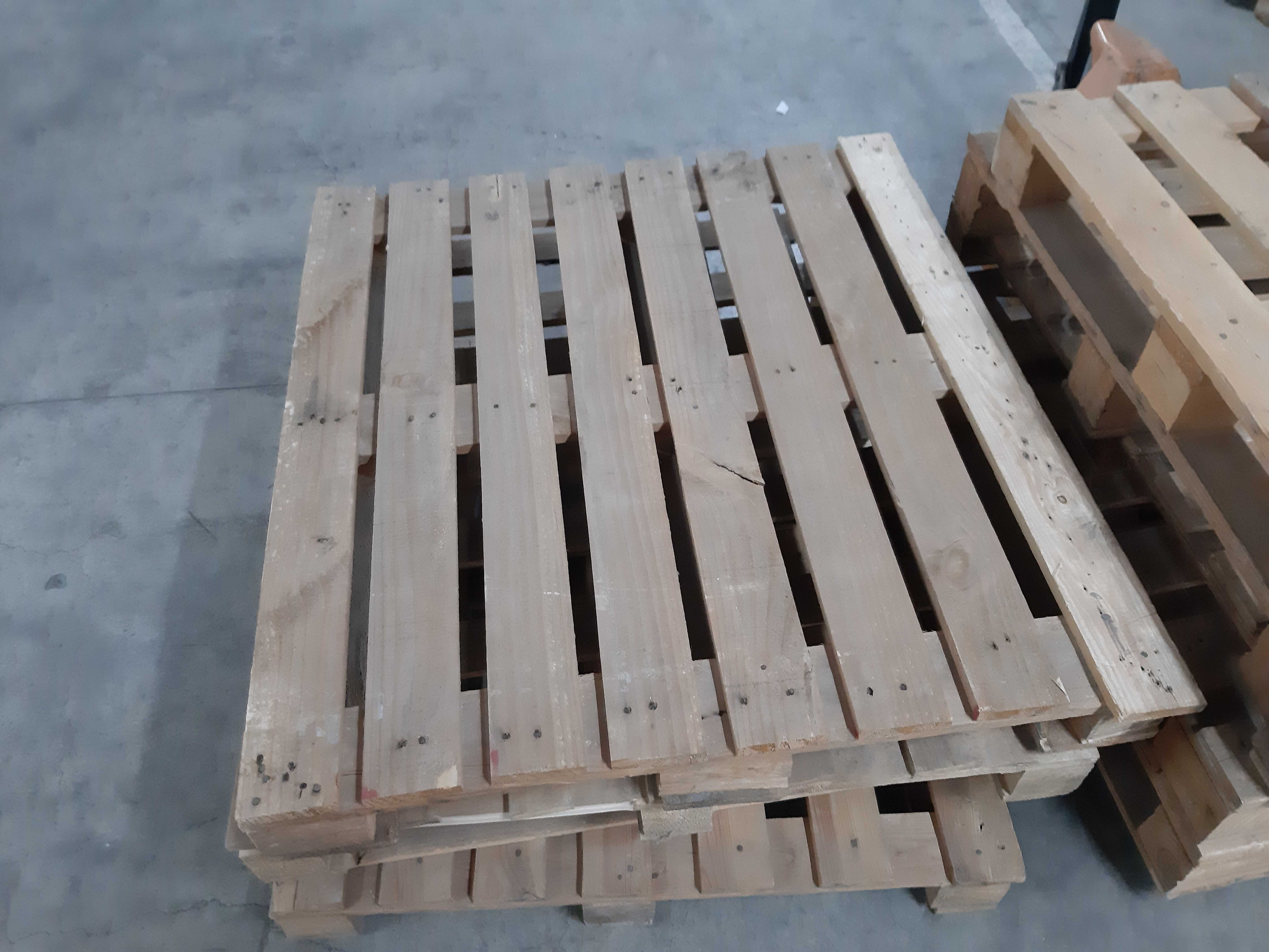 Продам Палета 150 броя с размер 100 х 110 см. Цената е за брой 3 лв.